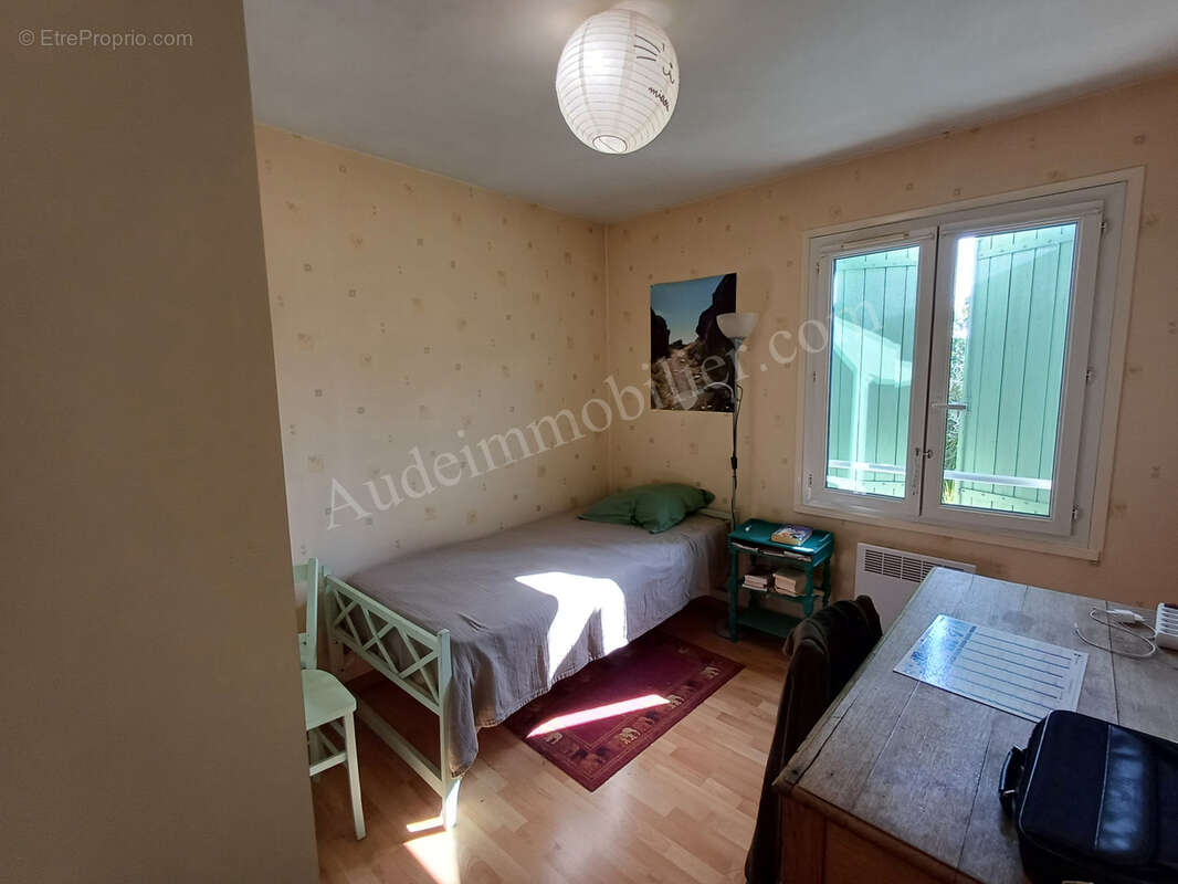 maison de plain-pied avec jardin et garage - photo 12