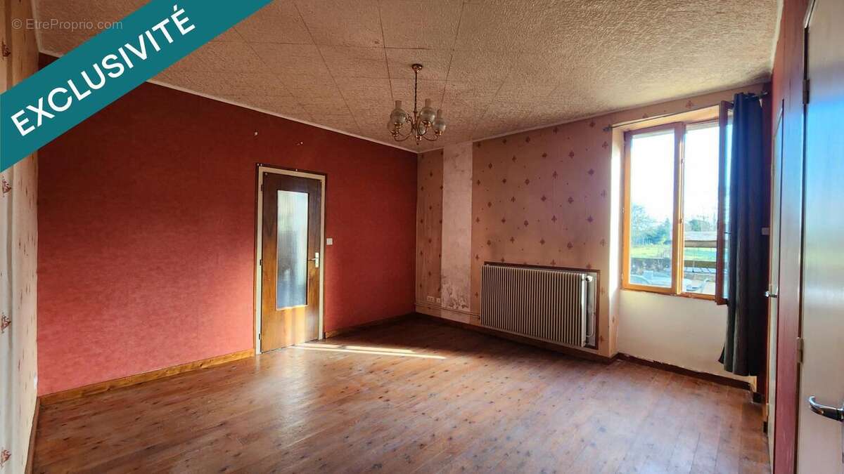 Photo 2 - Appartement à TOULON-SUR-ARROUX