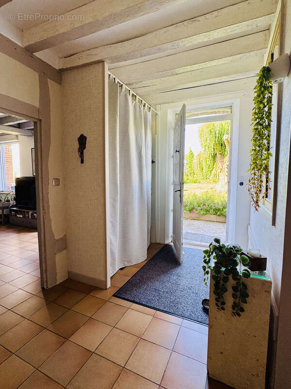 Longère, lorris, 5/6 chambres, grange, 162 de dépendance, calme, puits, 168m2 habitable - photo 4