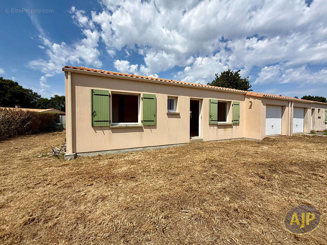 Maison à SAINTE-PAZANNE