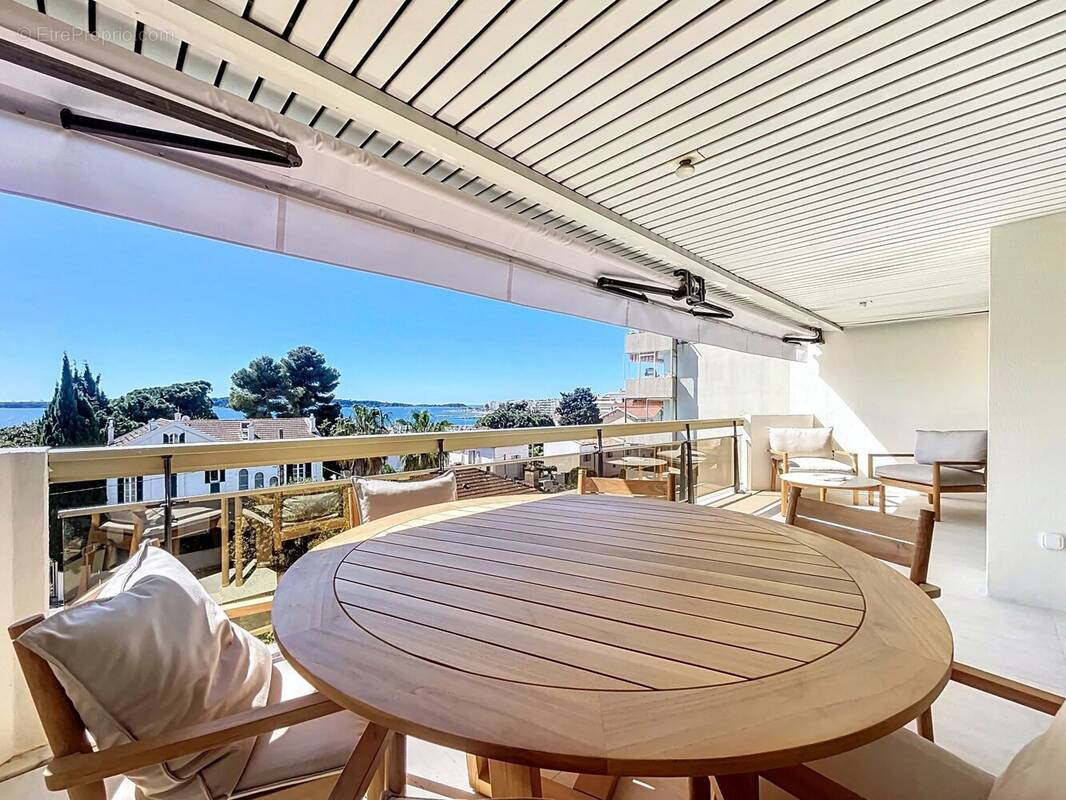 Appartement à CANNES