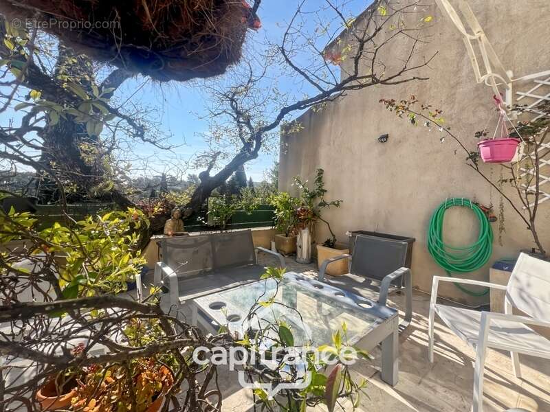 Appartement à HYERES
