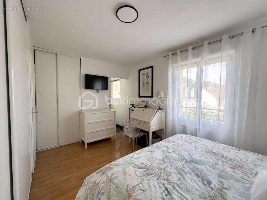 Maison à LA QUEUE-EN-BRIE