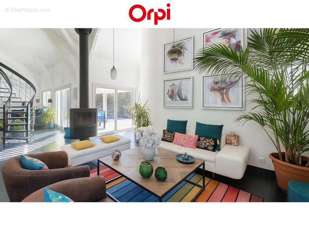 Maison à VETRAZ-MONTHOUX