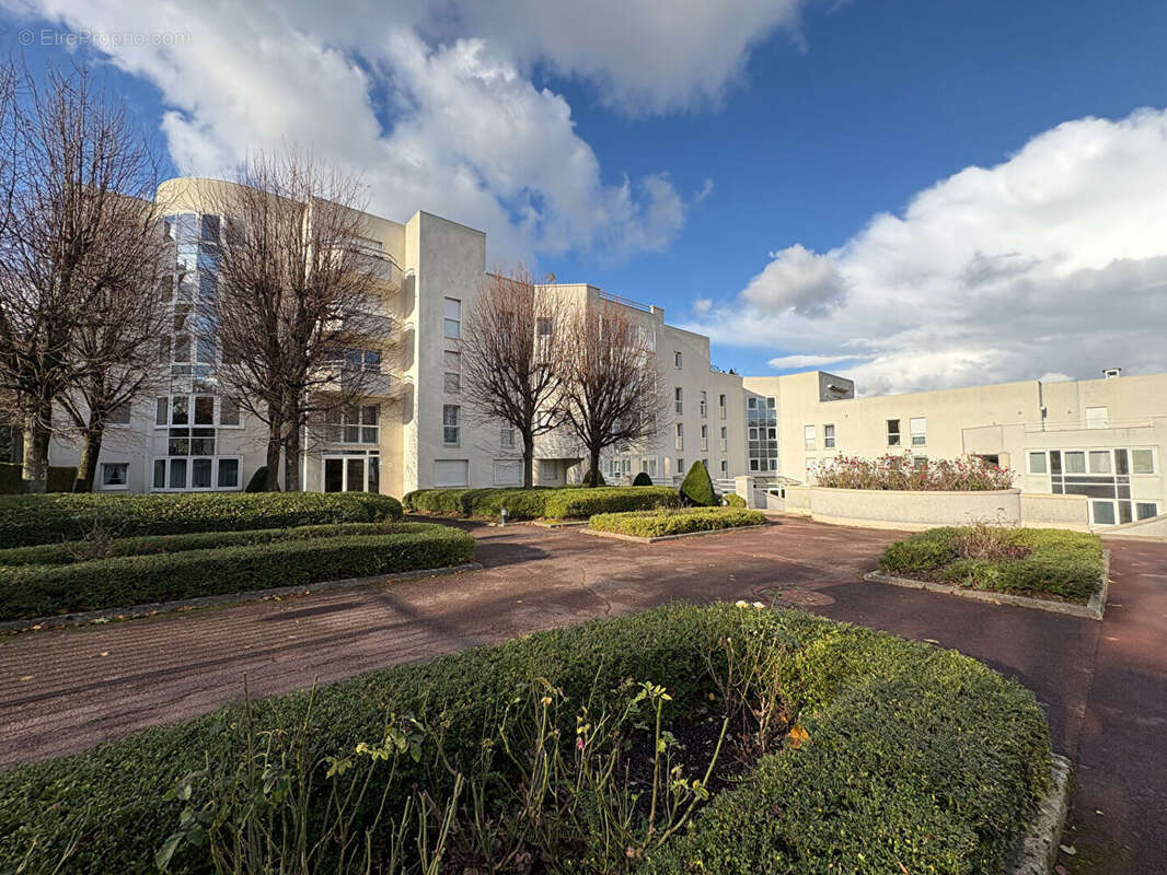 Appartement à ROSNY-SOUS-BOIS