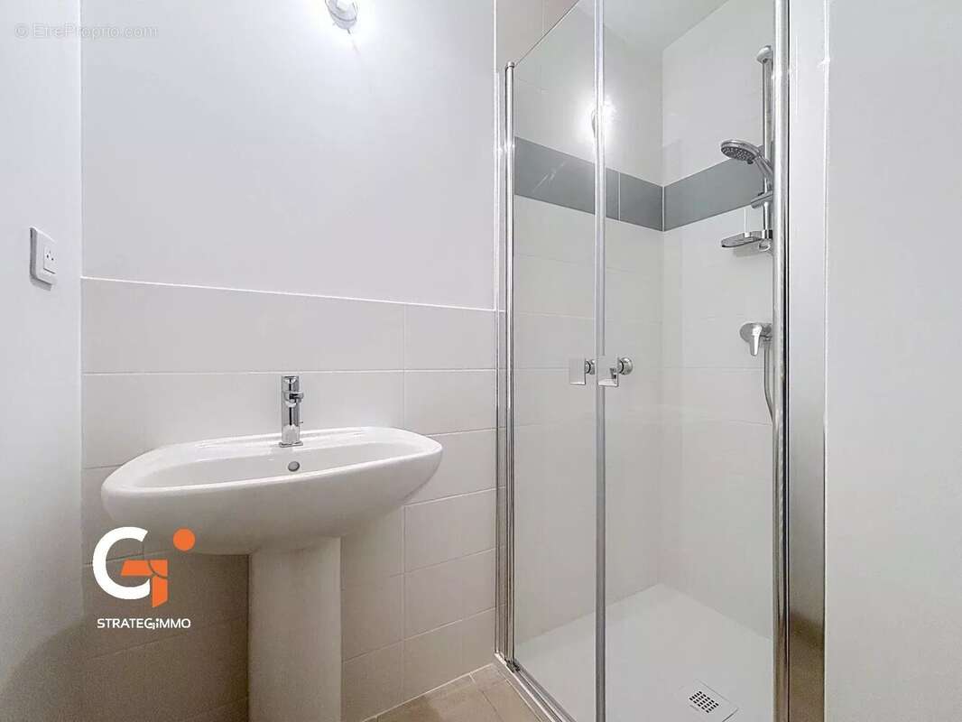 Maison à LA FEUILLIE