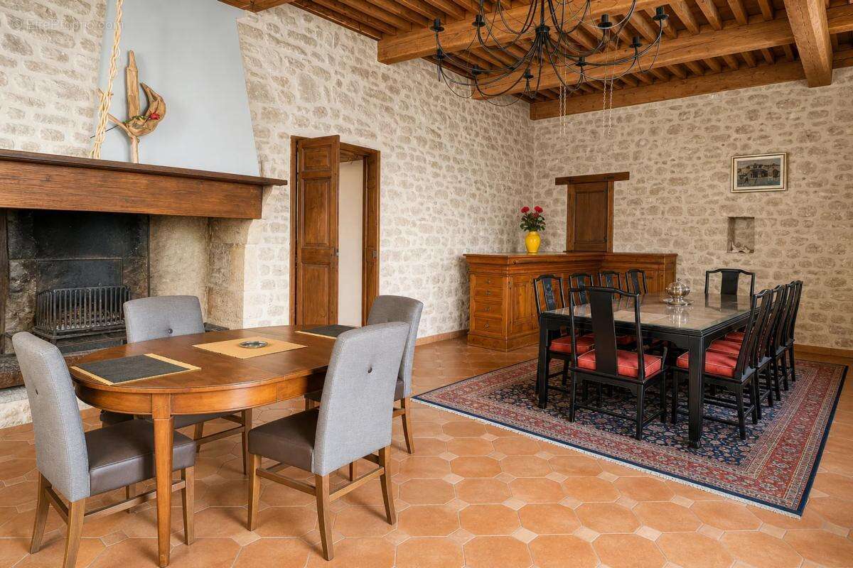 Maison à BOURG-SAINT-ANDEOL