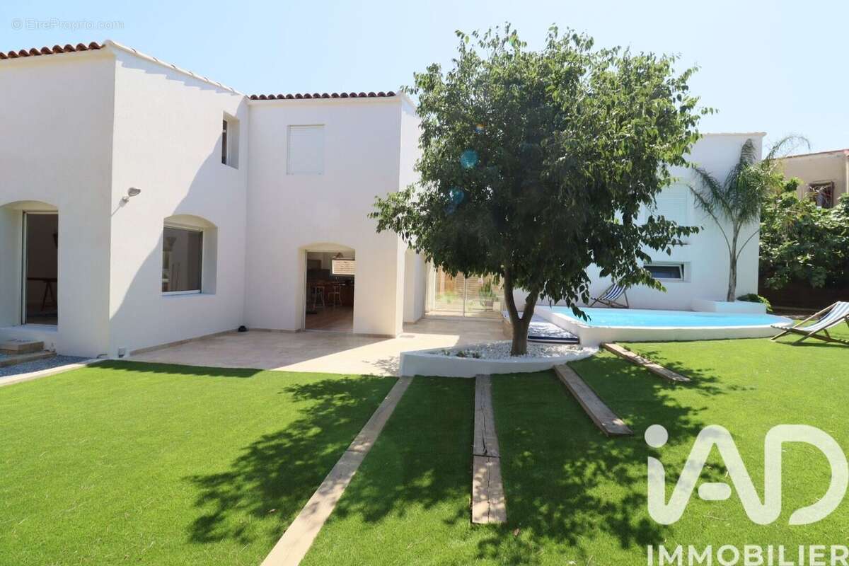 Photo 2 - Maison à MARSEILLE-9E