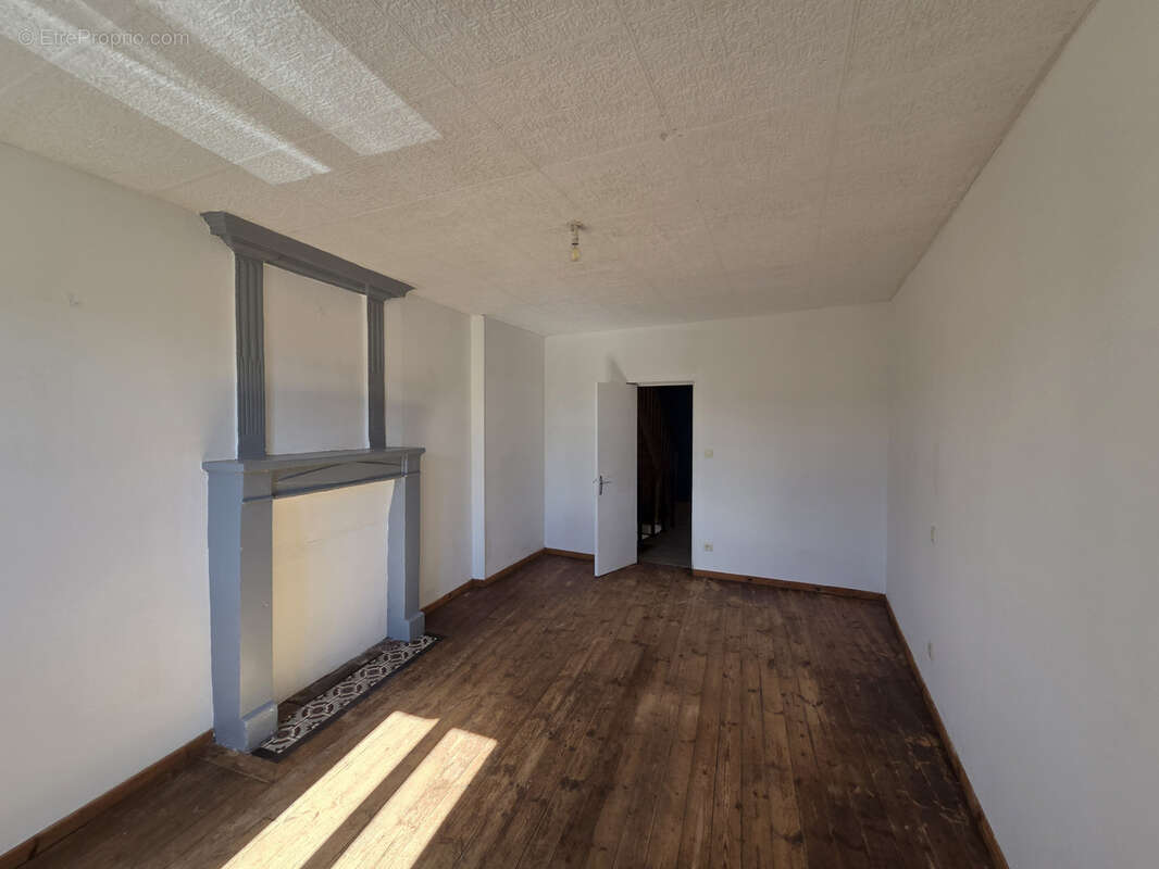 Maison à CHATEAUNEUF-SUR-CHARENTE