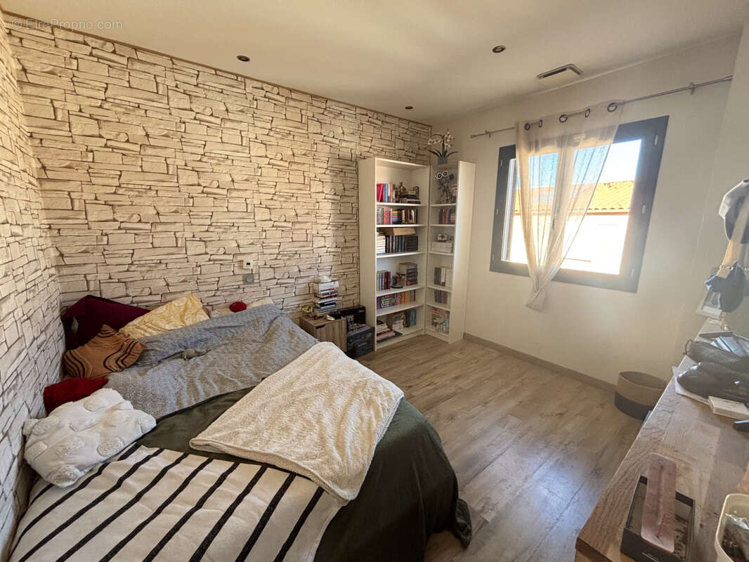 Maison à SAINT-JEAN-LASSEILLE