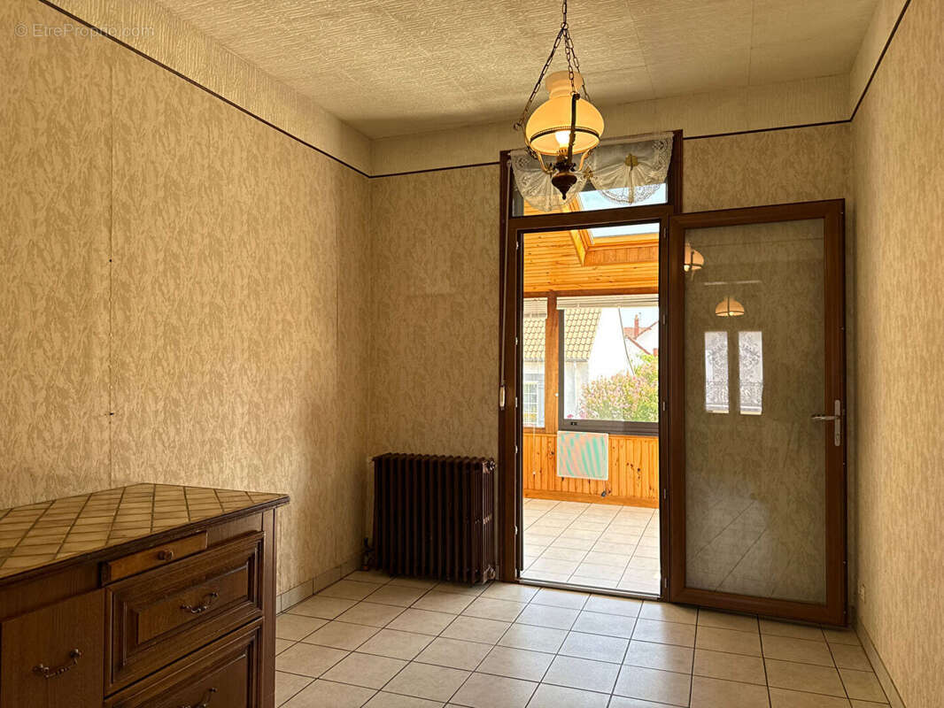 Maison familiale avec verger Quartier Baratte Courlis - photo 8