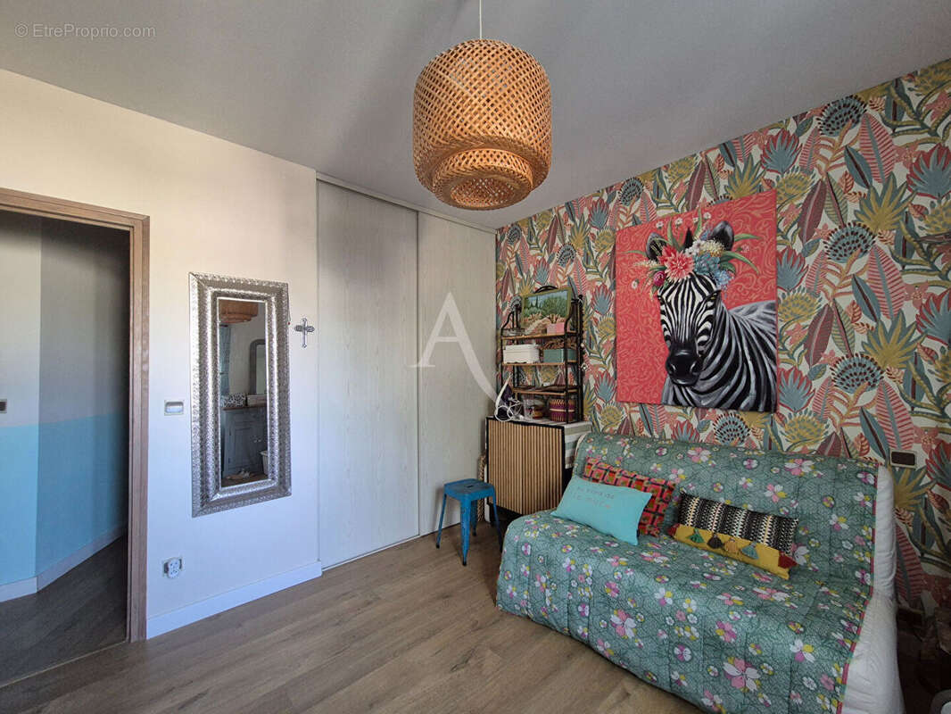 Villa T5 de 156 m2 - Piscine + studio indépendant - Balaruc les bains - photo 11