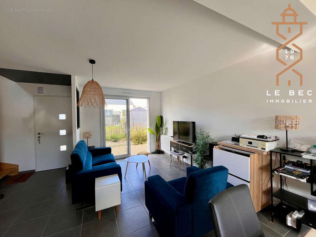 Maison à LOCOAL-MENDON