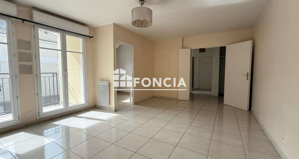 Appartement à BUSSY-SAINT-GEORGES