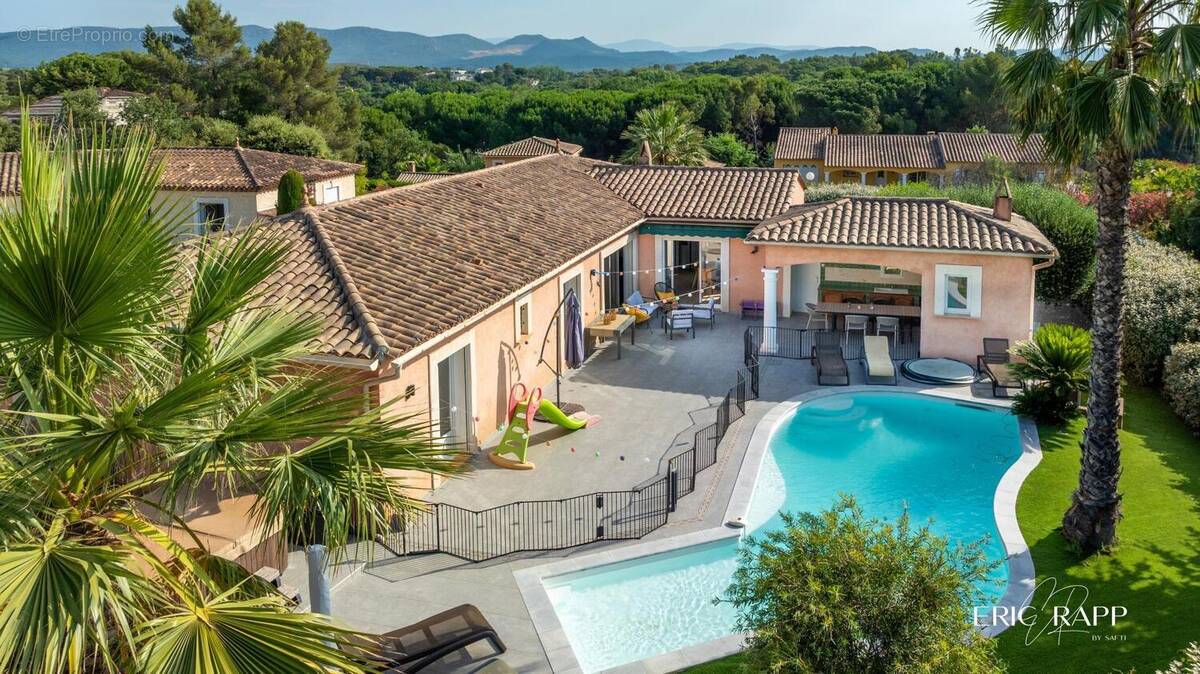 Photo 1 - Maison à PUGET-SUR-ARGENS