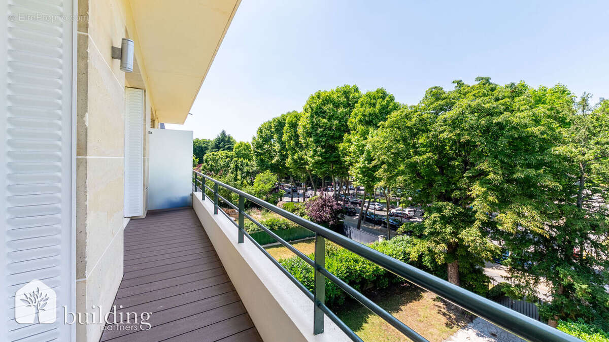 Appartement à NEUILLY-SUR-SEINE