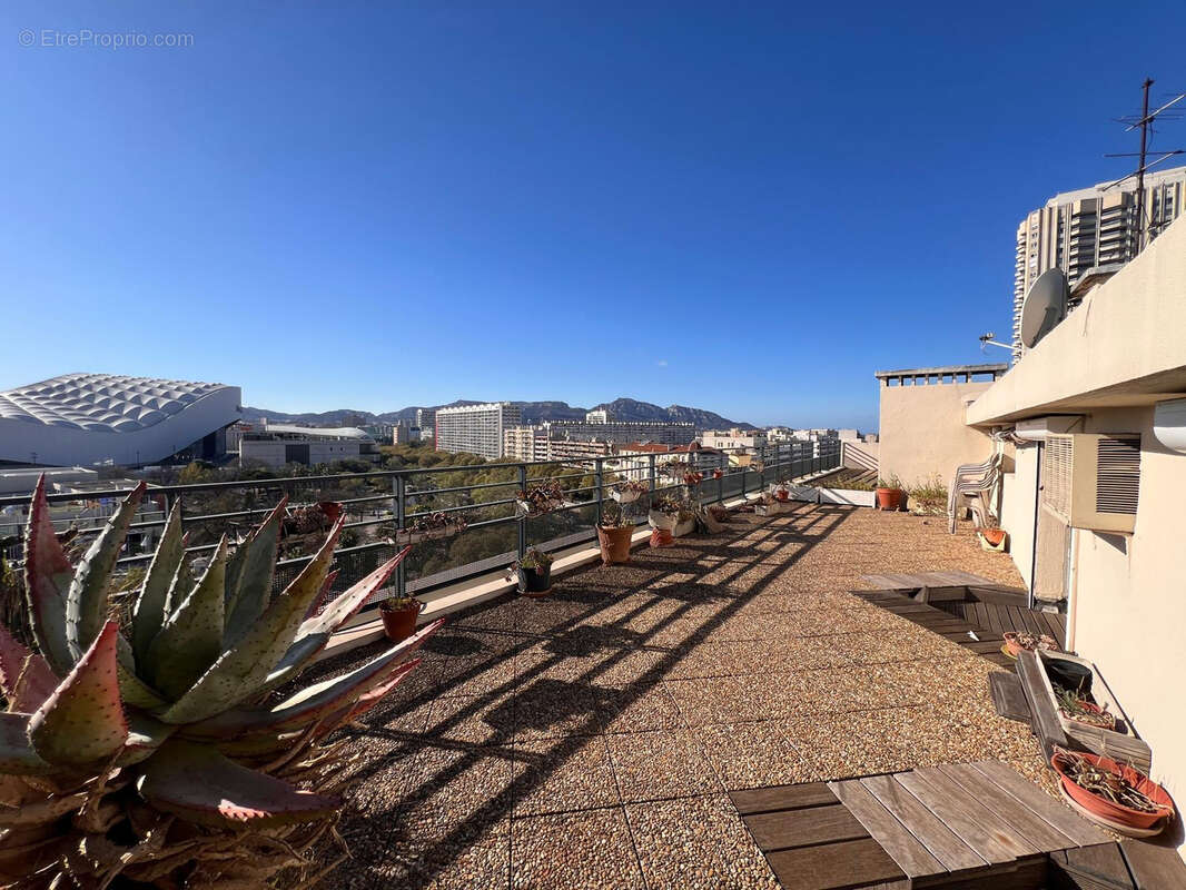 Appartement à MARSEILLE-8E