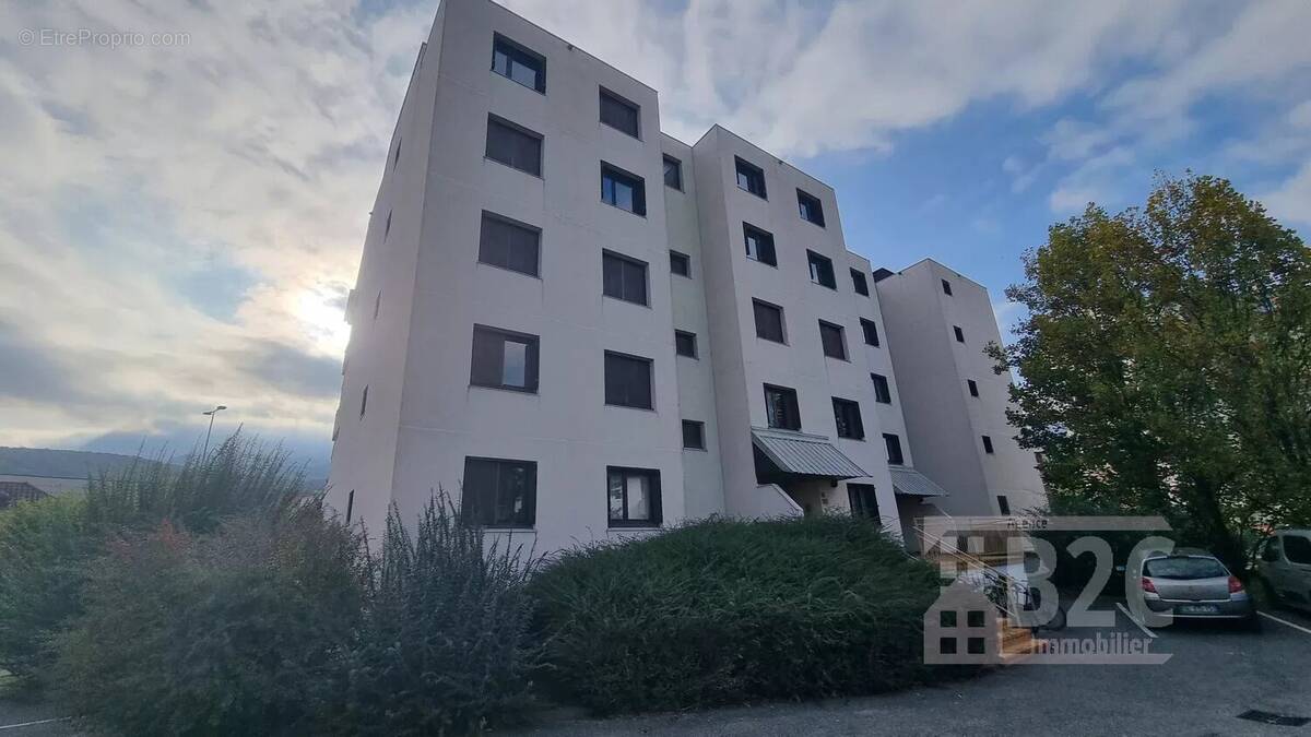 Appartement à FONTAINE