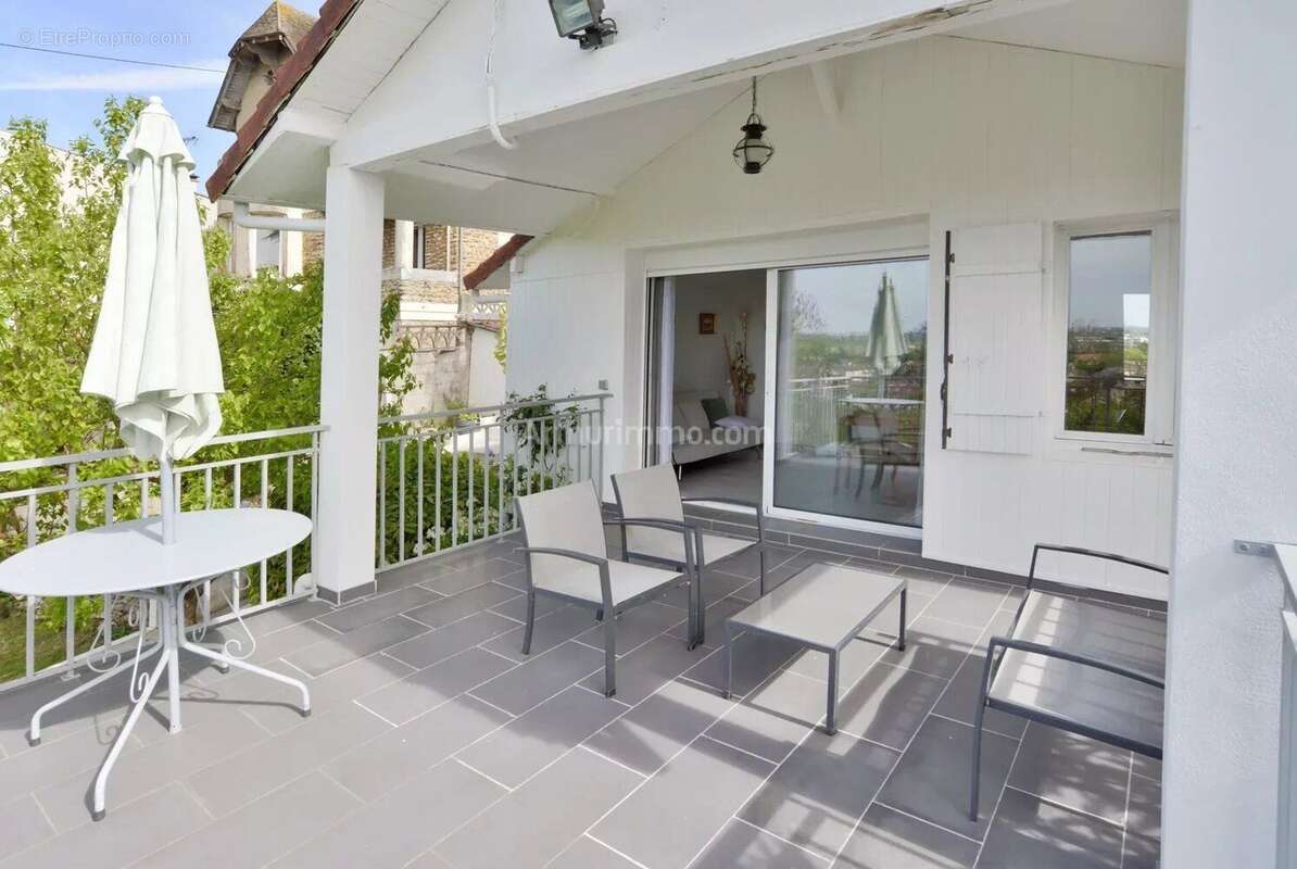 Maison à VILLENEUVE-SAINT-GEORGES