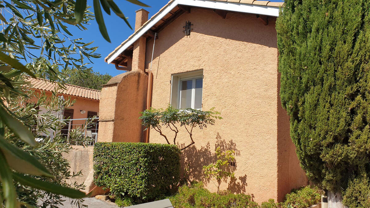Maison à CEBAZAN