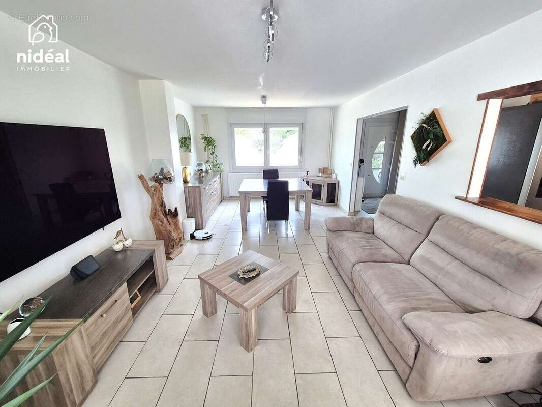 Maison 82 m² à Feignies  - photo 4