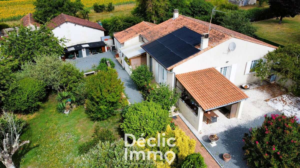 Maison plein pied proche Villebois-Lavalette - photo 2