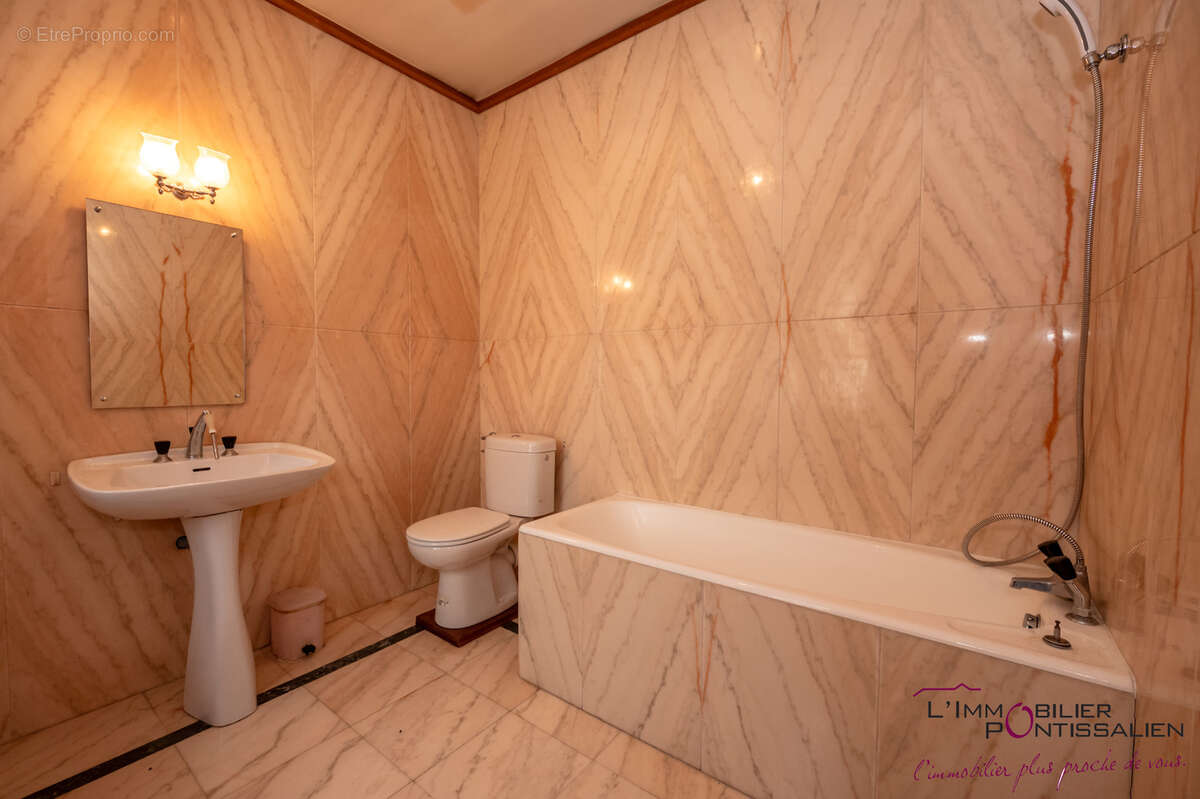MAISON DE 208 m2 SUR 733 m2- Proche frontière - photo 24