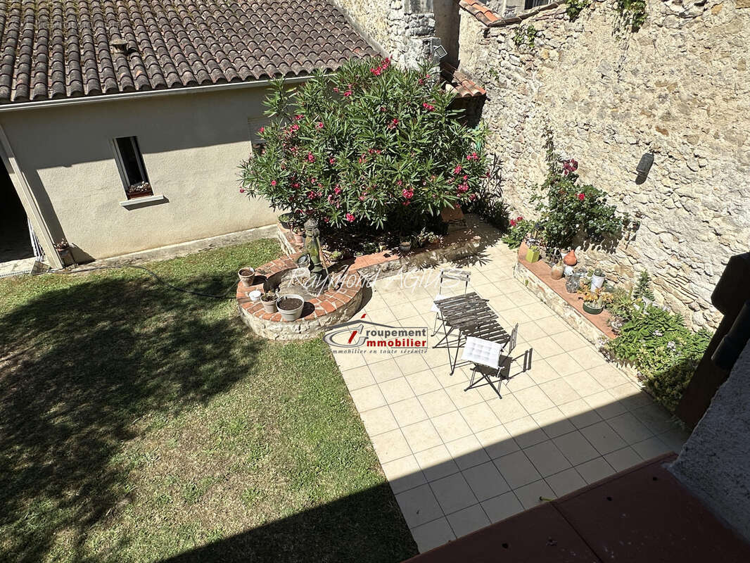 Charmante propriété de village rénovée de 7 chambres avec potentiel de revenus - photo 31