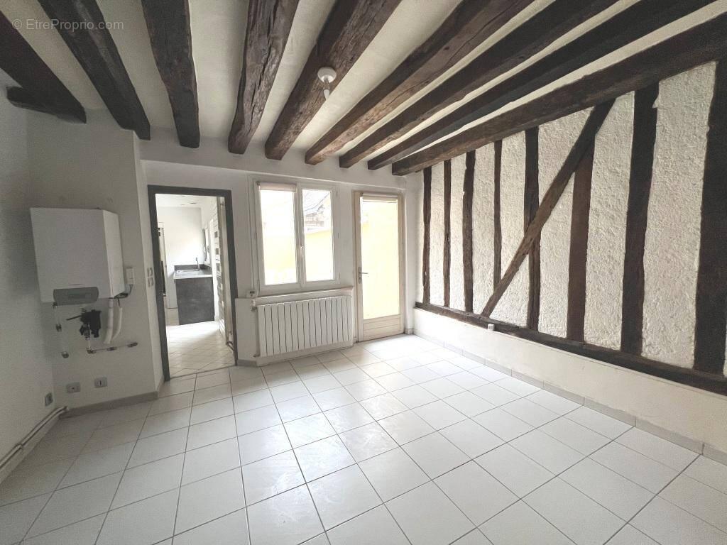 Appartement à SENS
