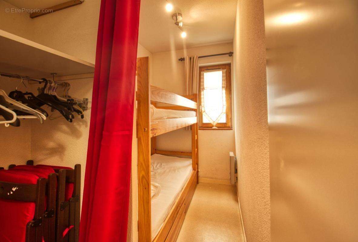 Appartement à MORILLON