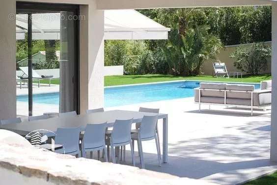 Maison à CASTELGINEST