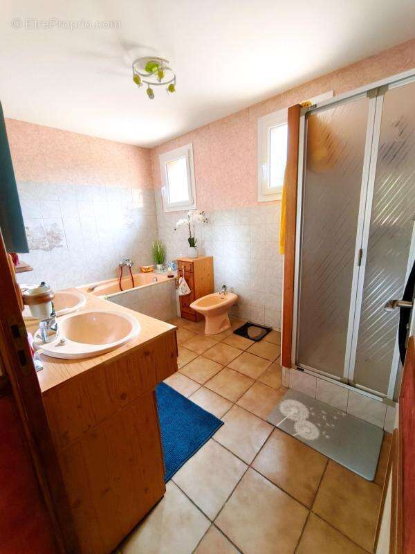 pavillon 186m² en forêt : 5 ch. sur plus de 2000m² - photo 12