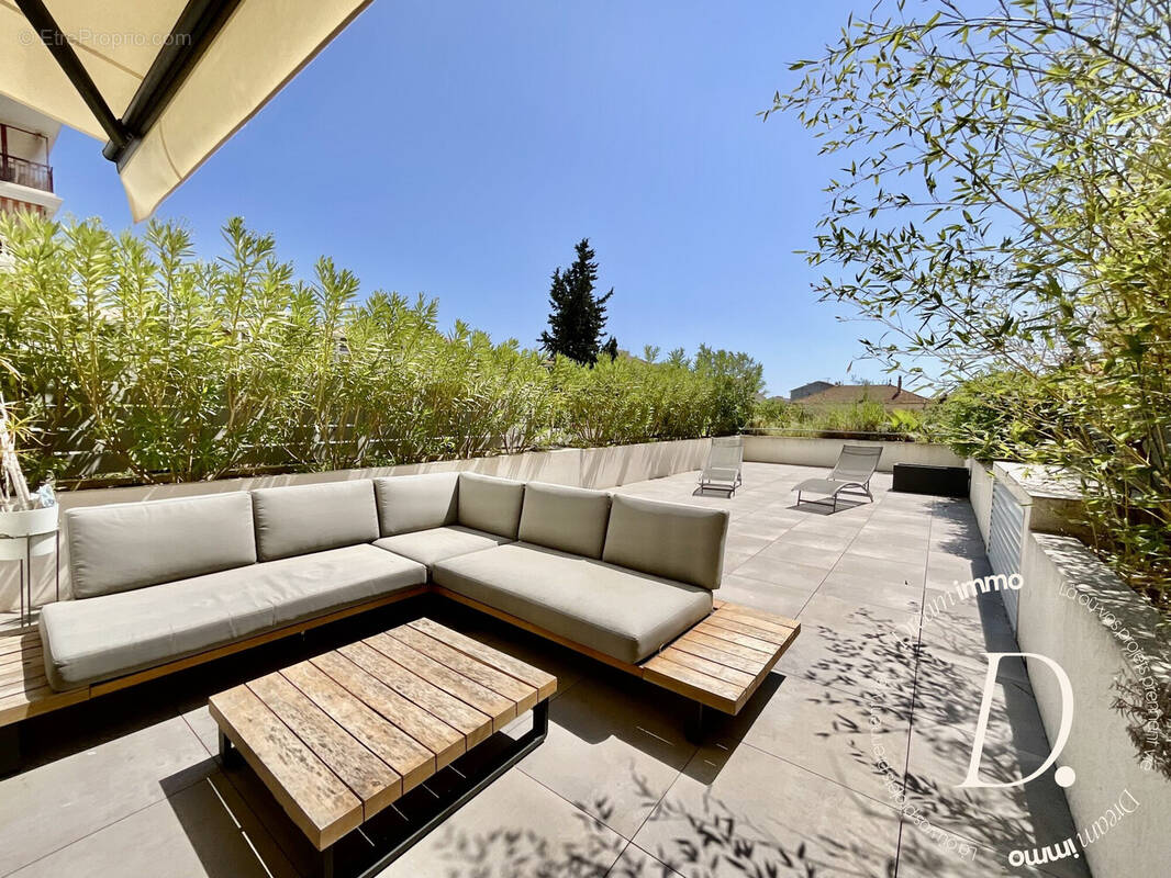 Appartement à HYERES