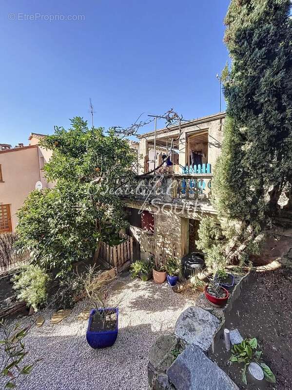 Maison à MONTESQUIEU-DES-ALBERES