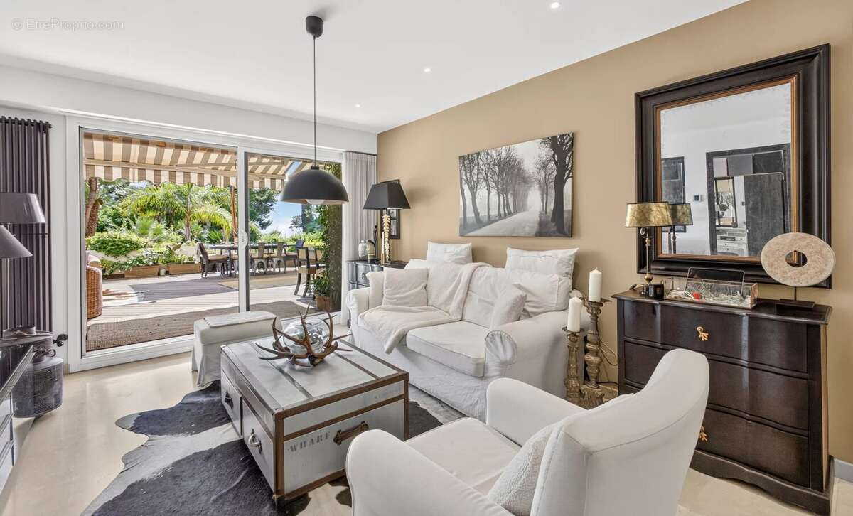 Cannes - palm beach - 3 pieces 54 m² - terrasse 80m² - vue mer - piscine - parking - photo 8