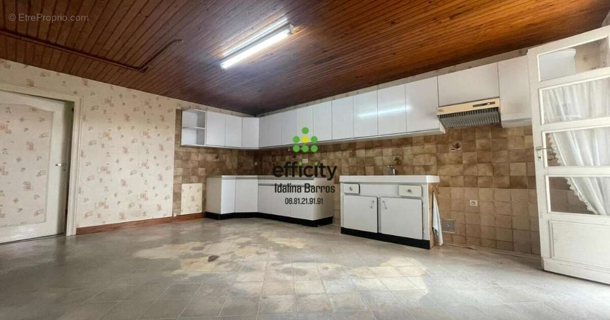 Maison 132 m² à Amberac  - photo 6