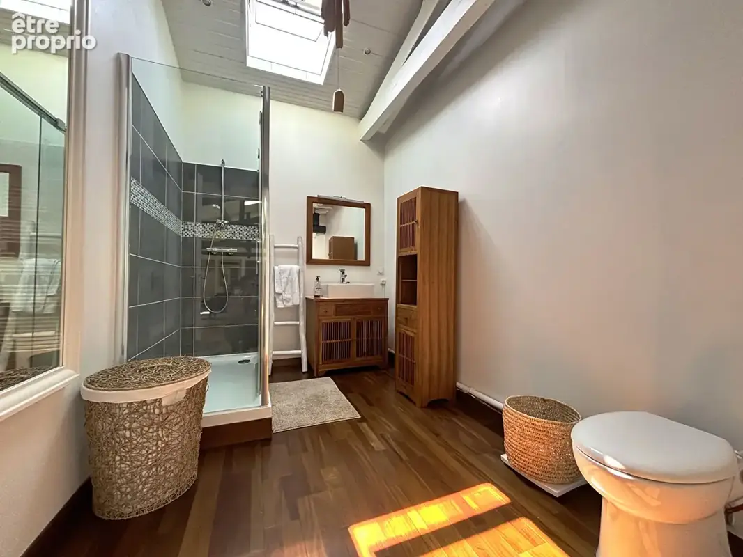 Loft exceptionnel avec piscine - Chartrons - photo 13