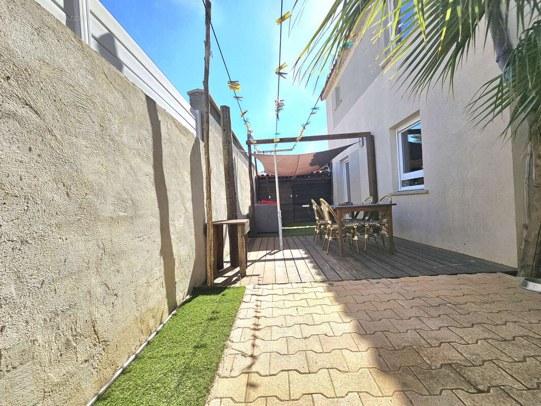 Maison à SAINT-THIBERY