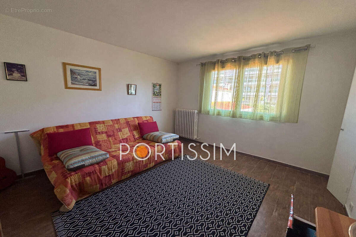 Maison à SAINT-LAURENT-DU-VAR