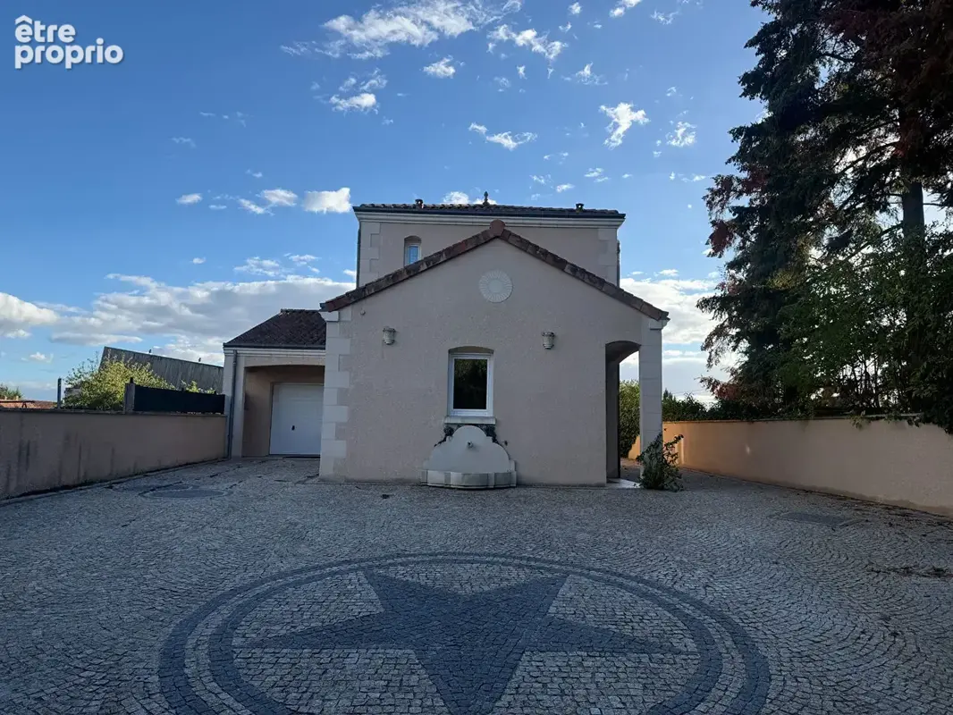 Maison Dange Saint Romain 117.64 m2 - photo 1