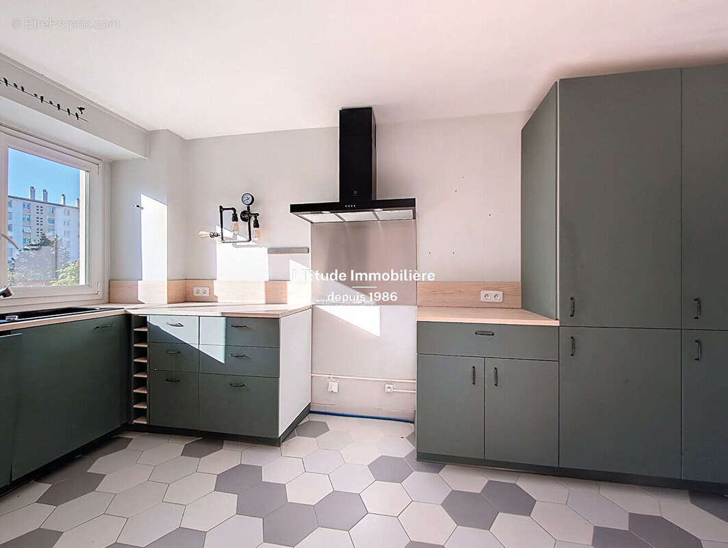 Appartement à LYON-4E