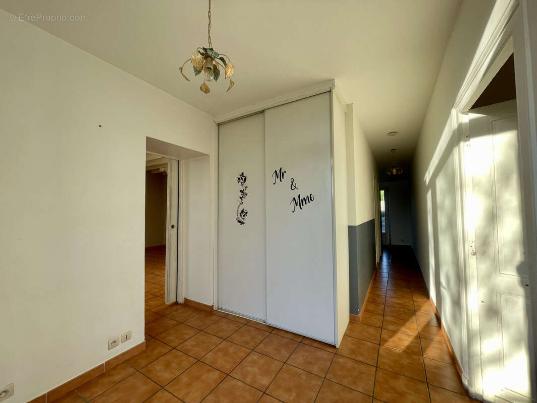 Maison à SAINT-GERMAIN-D&#039;ESTEUIL