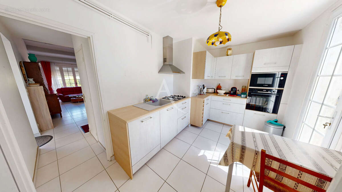Narbonne, maison 4  chambres, jardin et piscine - photo 4