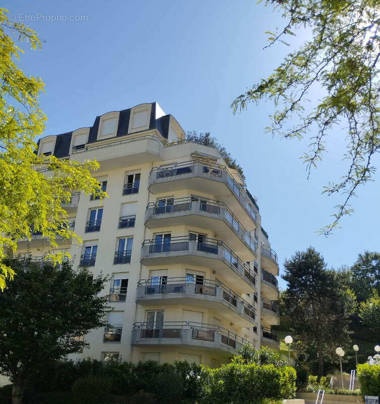 Appartement à CHAVILLE