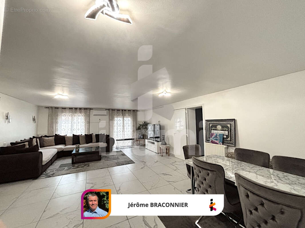 Maison à SAINT-FONS