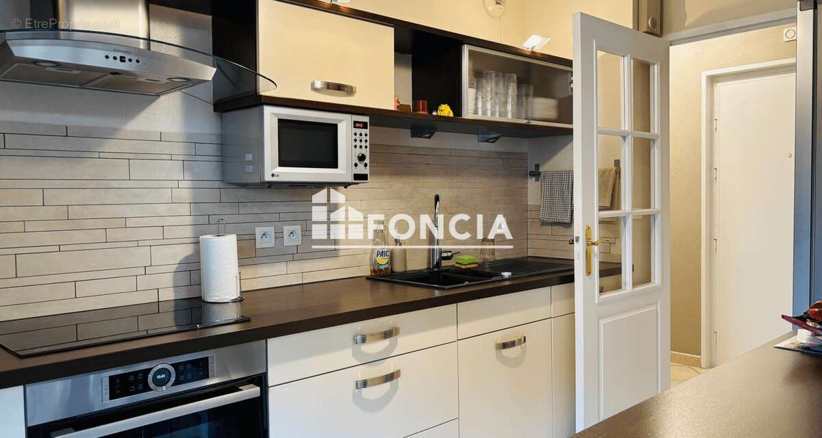 Appartement 84 m² à Eybens  - photo 3