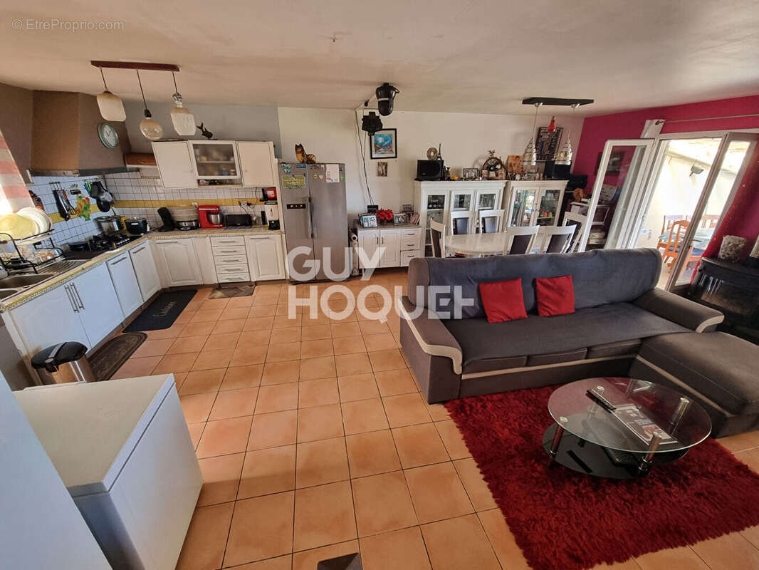 Maison 5 pièces avec dépendances - LE TAMPON Pont d'Yves - photo 6