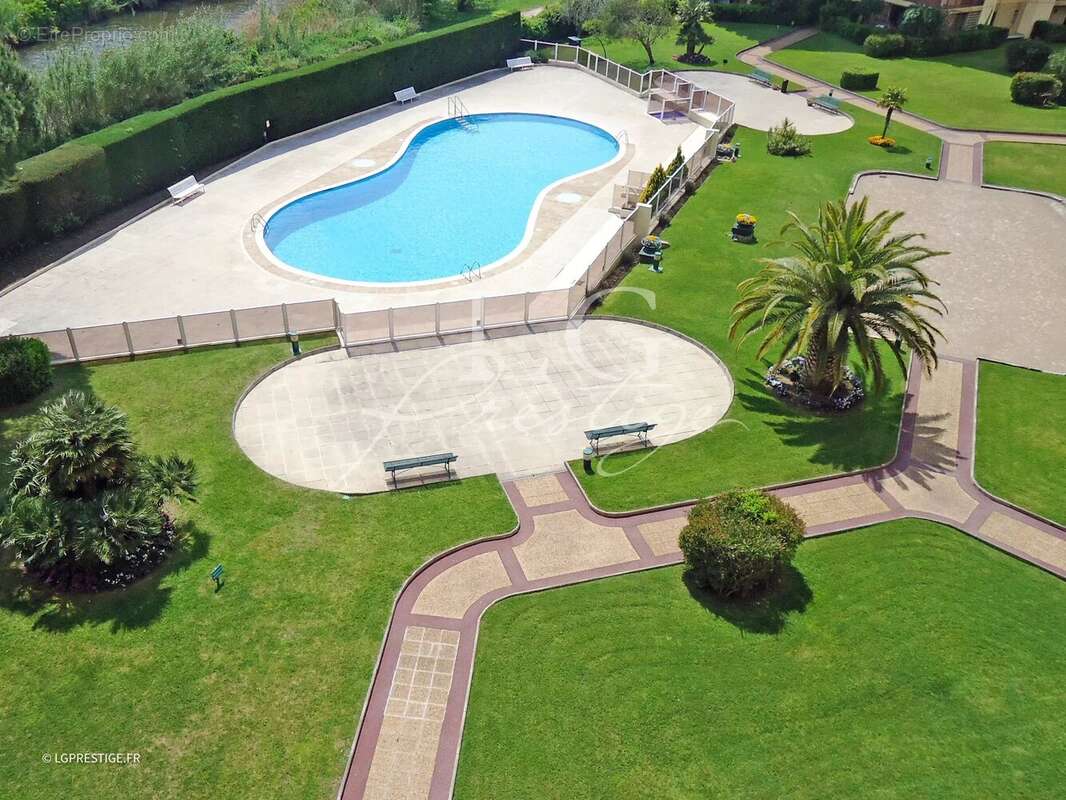 Appartement à MANDELIEU-LA-NAPOULE