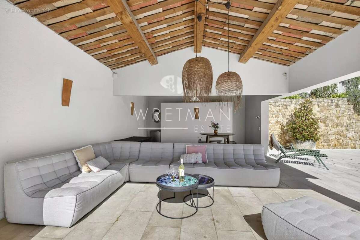 Villa moderne de 4 chambres avec grande piscine et vue spectaculaire – Cabris - photo 13