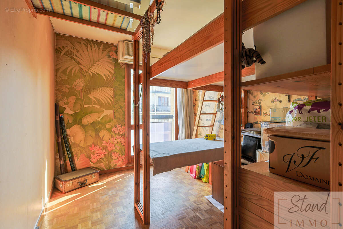 Appartement à MARSEILLE-6E